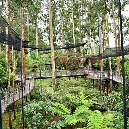 Dusun Bambu Family Leisure Park Hotel Lembang Bagian luar foto